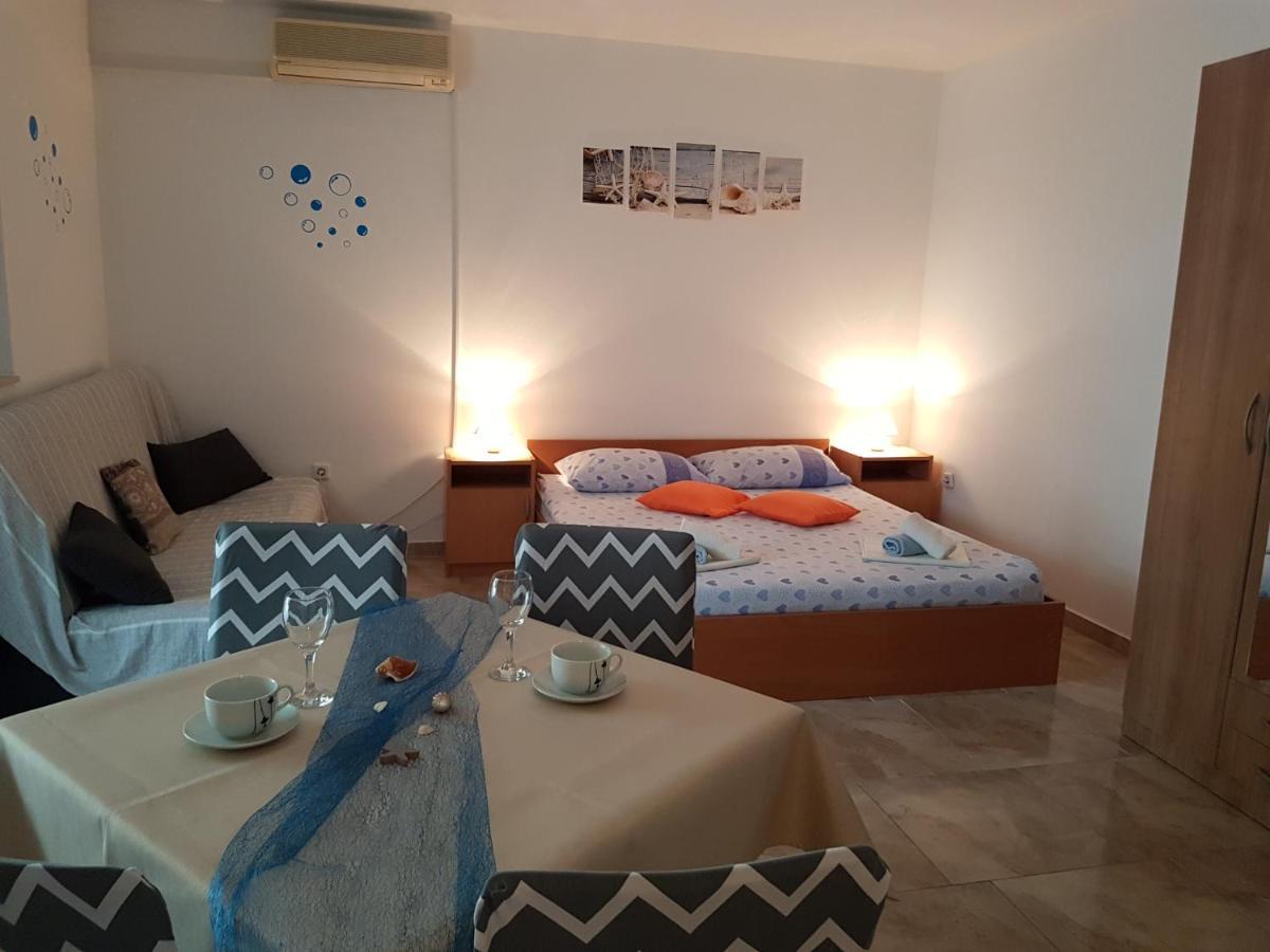 Apartments With A Parking Space Novalja, Pag - 6504 Dış mekan fotoğraf